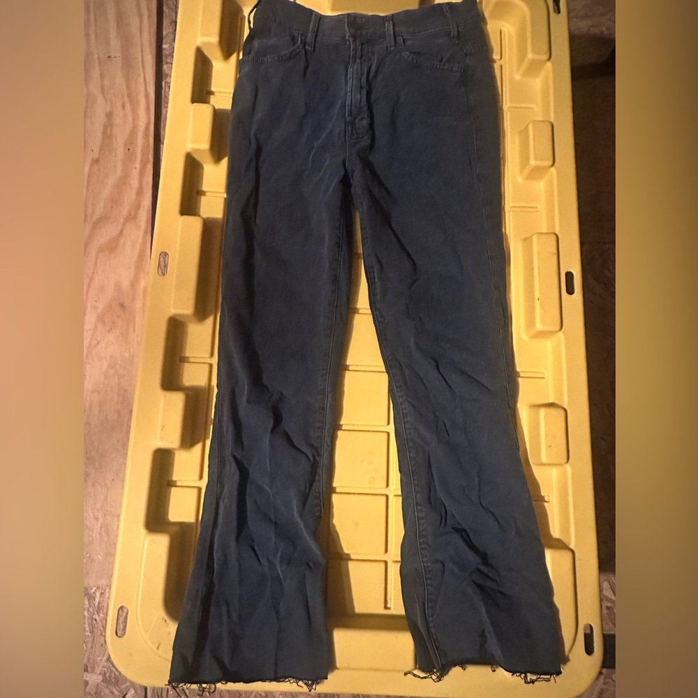 Mother “Hustler Ankle Fray”, Faded Black Wash, Size 25